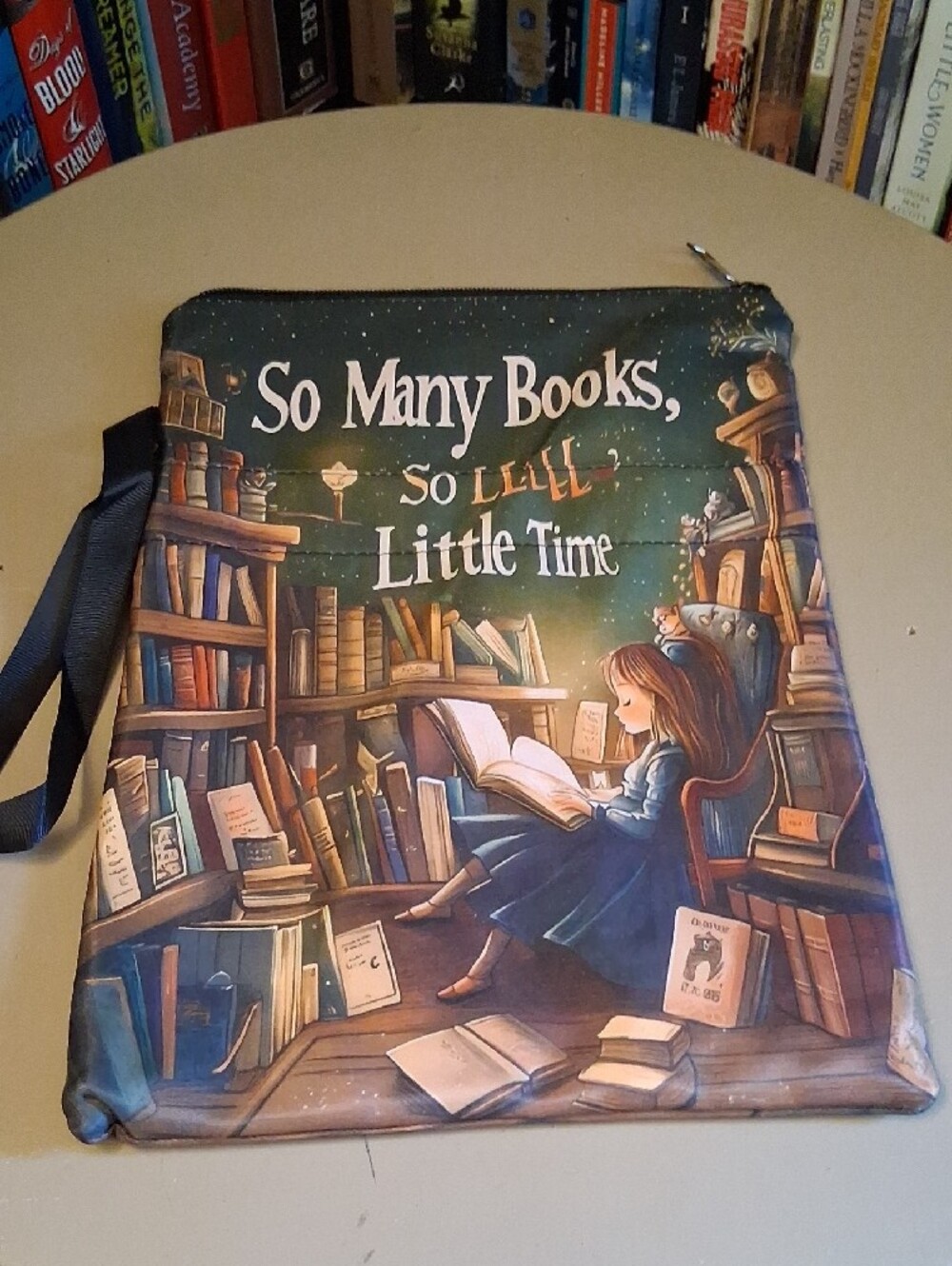 So Many Books Book Sleeve - Picture 2 of 2